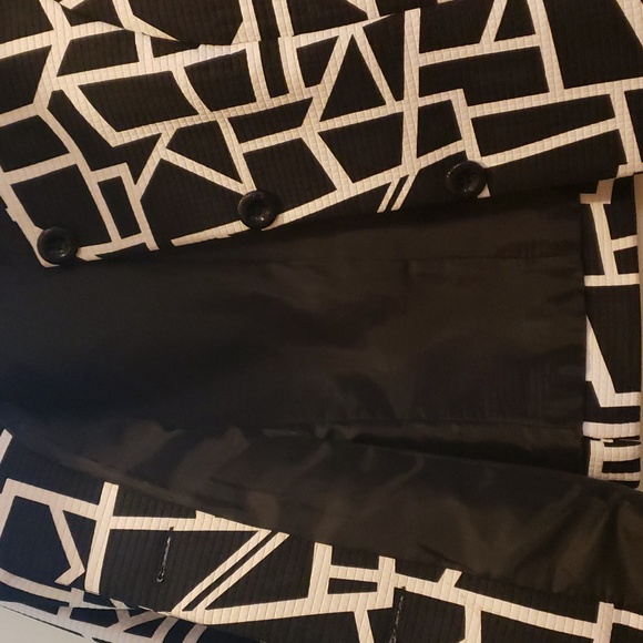 Jacket - Picture 4 of 4